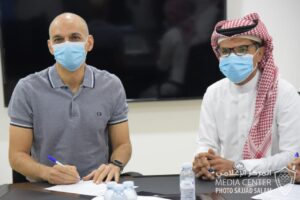 نادي مضر يجدد عقد المدرب الوطني عبد المنعم آل هلال ومساعده موسى آل هزاع